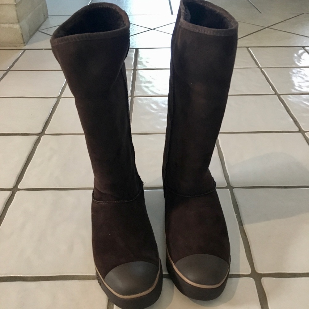 NIB Chocolate Brown DELANIE UGG RAINBOOTS SZ 10